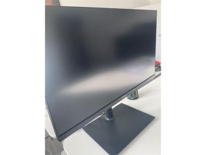 LCD monitor 27\