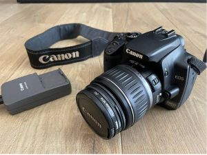 Canon EOS-400D Black / EF-S 18-55 DC