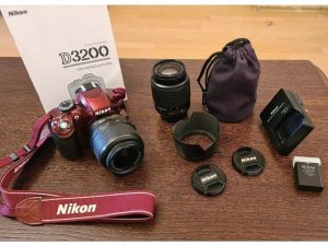 NIKON D3200 (red) + 2x objektív + príslušenstvo