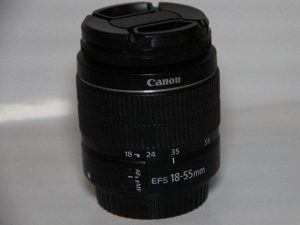 CANON EF-S 18-55 mm f/3.5-5.6 III