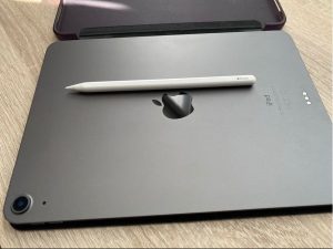 Apple IPad a WIFI 64SG a pencil 2nd gen.