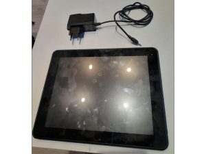 Tablet LTM 16 GB veľký s nabíjačkou v ponuke funkčný.
