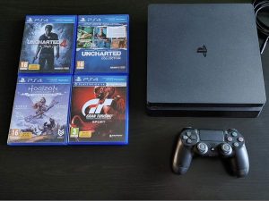 PlayStation 4 - 500GB Slim