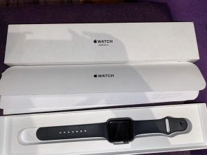 Apple watch series 3- 42 mm Space Grey