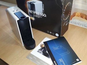 Kávovar Nespresso Essensa Mini