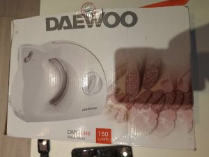 Daewoo krájač mäsa elektrický nový.