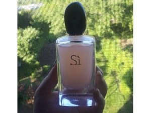 Odstreky z parfémov - Armani Sì , Chloé , Moschino