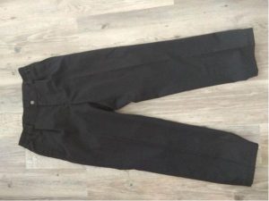 Čierne nohavice veľkosť 146