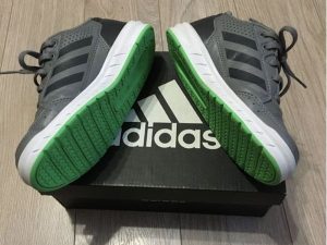 Predám botasky Adidas, 29