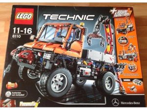 LEGO Technic [8110] Mercedes Unimog 400