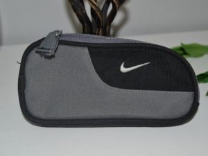 Nike peračník na perá a ceruzky