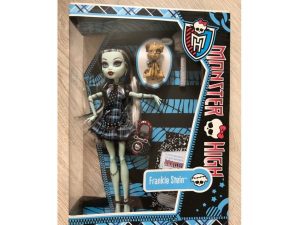 NOVÉ Barbie Monster High Frankie Stein Basic
