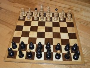 predam - krasne drevene sachy