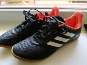 Predám halové tenisky značky Adidas Predator