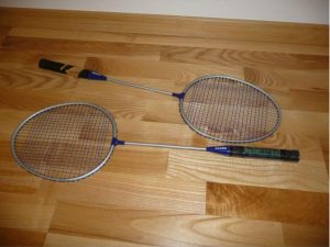 Kovove Badmintonove rakety