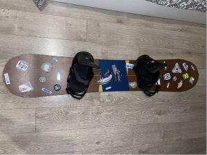 Snowboard Gravity/ viazanie Burton