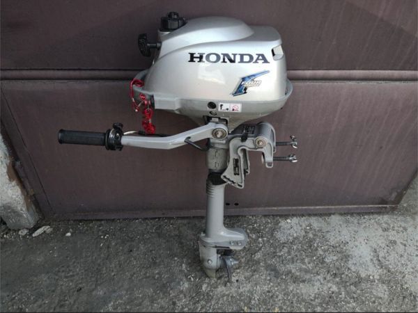 lodný motor Honda 2,3 HP štvortakt