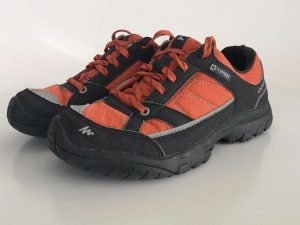 Turistické topánky Quechua veľkosť 34