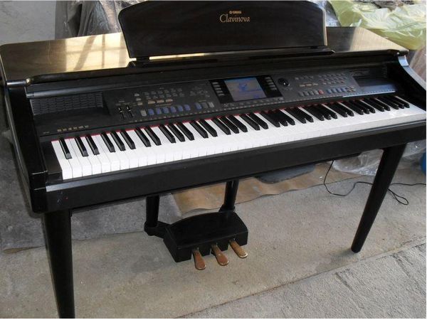 Digitální piano Yamaha Clavinova CVP107