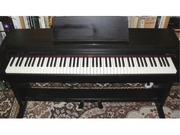 Digitální piano Roland HP1300e