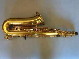 Es Alt saxofón - zlatolak Karl Glaser