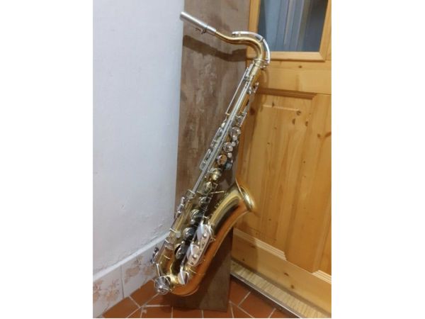 Tenor saxofon