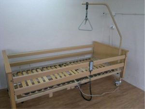 Rehabilitačná ortopedická polohovateľná posteľ