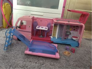 Mattel Barbie Karavan snov