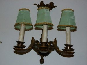 Bočná troj-ramenná lampa bronz