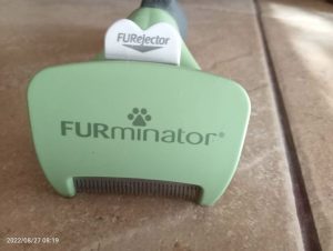 furminator - na vyčesávanie pri plznutí