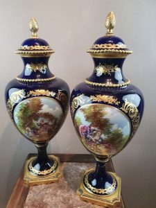 SEVRES