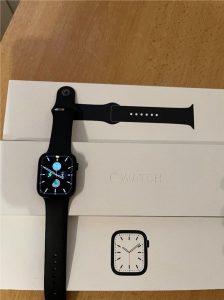 Apple Watch Series 7 45mm under warranty