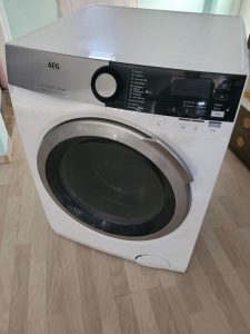 AEG 2-in-1 dryer