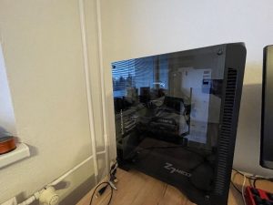 Gaming computer + monitor