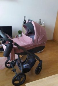 I am selling a Bebetto Holland stroller