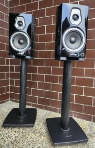 Sonus Faber Sonetto 2, original stands, warranty