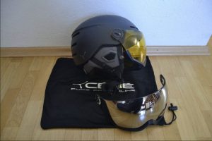 cebe ski helmet with integrated shield, L