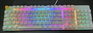 Gaming keyboard Glorious Gaming Race GMMK Full Size white ice white