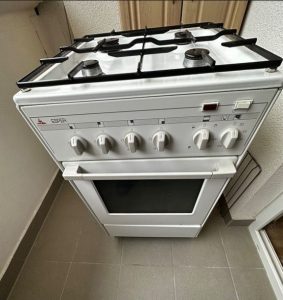 Combined gas/electricity stove