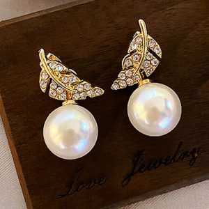Fashion Pearl Crystal Ear Stud Earrings - Leaf Crystal