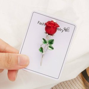 Brošňa - červená bozková ruža