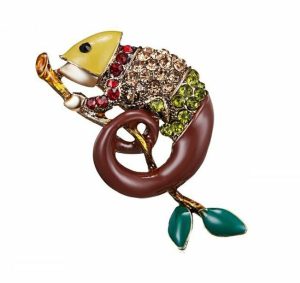 Camelion on the Olive Brooch