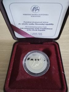 2e commemorative coin