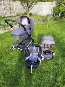 Mutsy nio stroller and cybex car seat