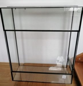 Used terrarium 100x40x120