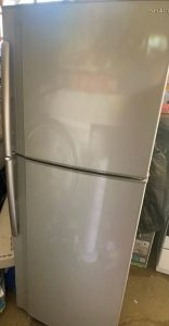 Refrigerator Sharp