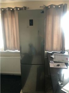 I am selling a SAMSUNG combined refrigerator