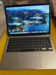 MacBook Air 13