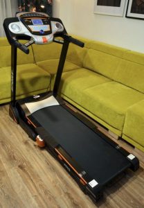 Treadmill HRS T-400S (autos., width 45cm, up to 130kg)