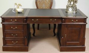 Double-sided desk 180 cm